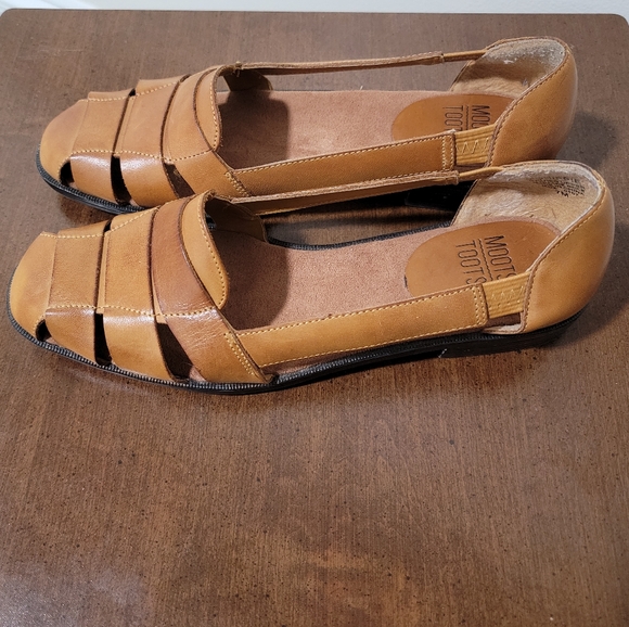Mootsies Tootsies Brown Leather Sandal - Picture 2 of 6